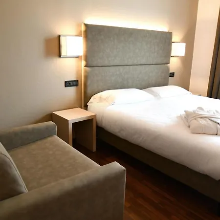 Hotel Yachting Mistral Sirmione