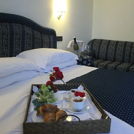 Hotel Yachting Mistral Sirmione