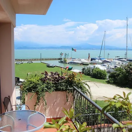 Yachting Mistral Sirmione