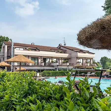 Yachting Mistral Hotel 3*