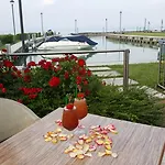 Yachting Mistral 3* Sirmione