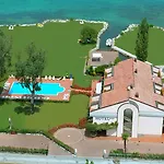 Yachting Mistral 3*