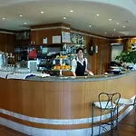 Yachting Mistral 3*