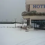 Yachting Mistral 3* Sirmione