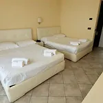 Yachting Mistral Hotell Sirmione