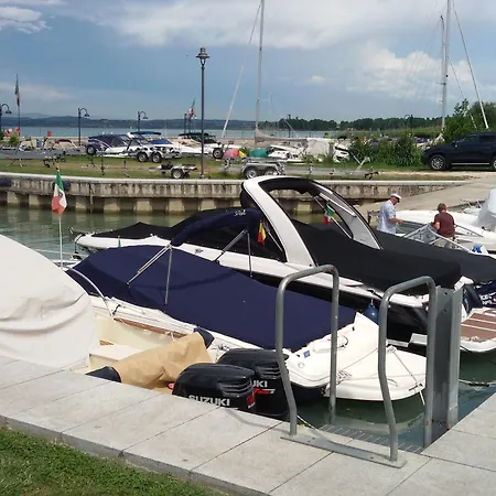 Yachting Mistral Sirmione