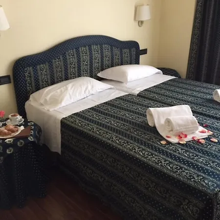 Yachting Mistral Hotel