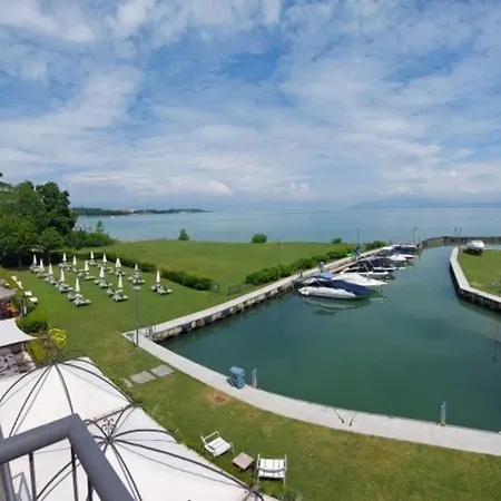 Yachting Mistral Hotell