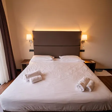 Hotell Yachting Mistral