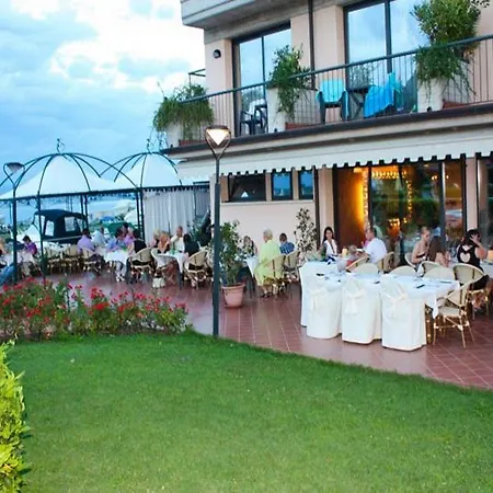Yachting Mistral Hotel Sirmione