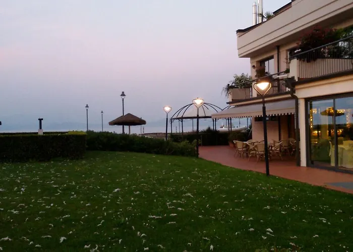 Yachting Mistral Hotell 3*