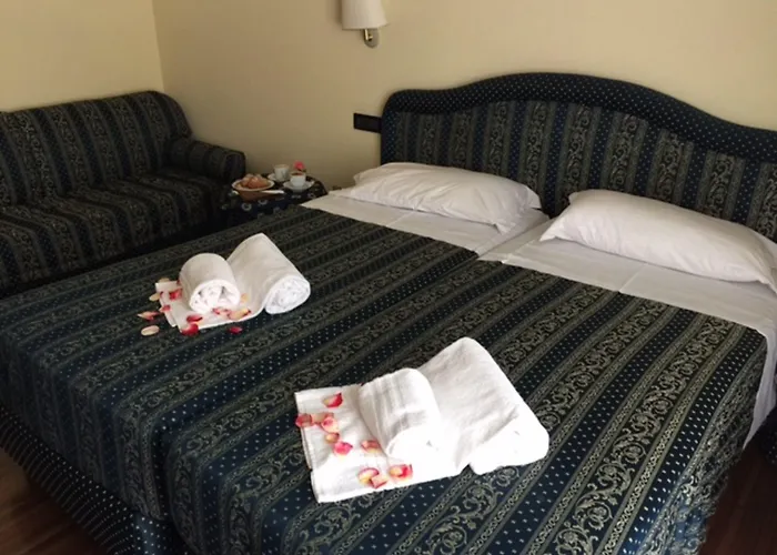 Hotell Yachting Mistral Sirmione