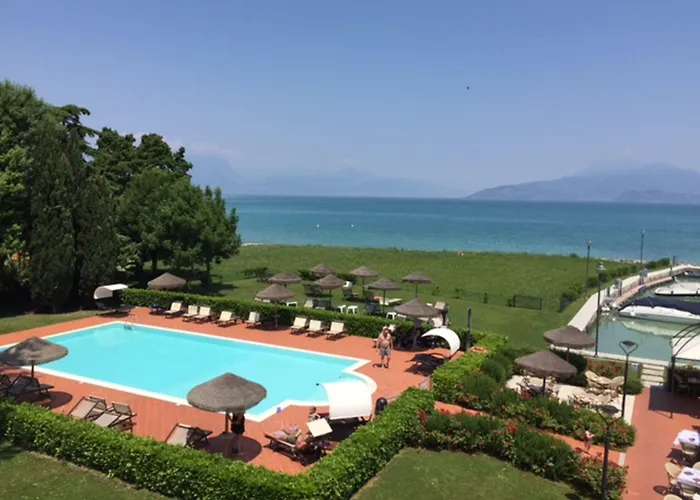 Hotell Yachting Mistral Sirmione