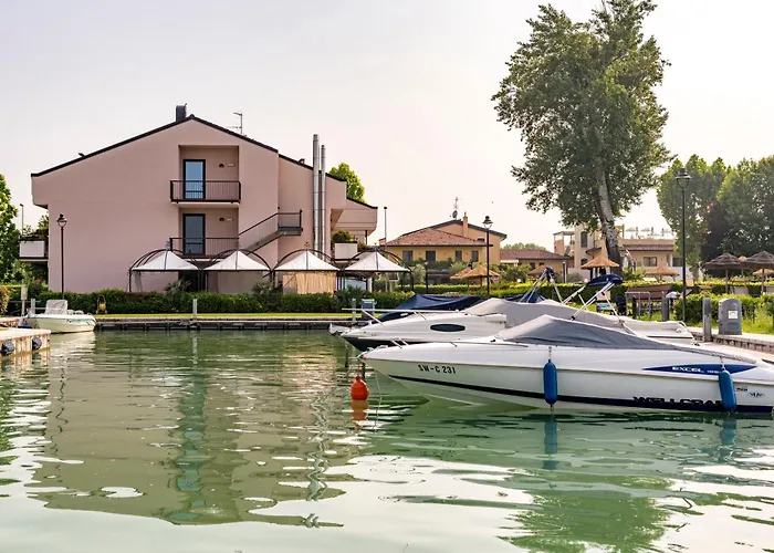 Hotell Yachting Mistral 3*