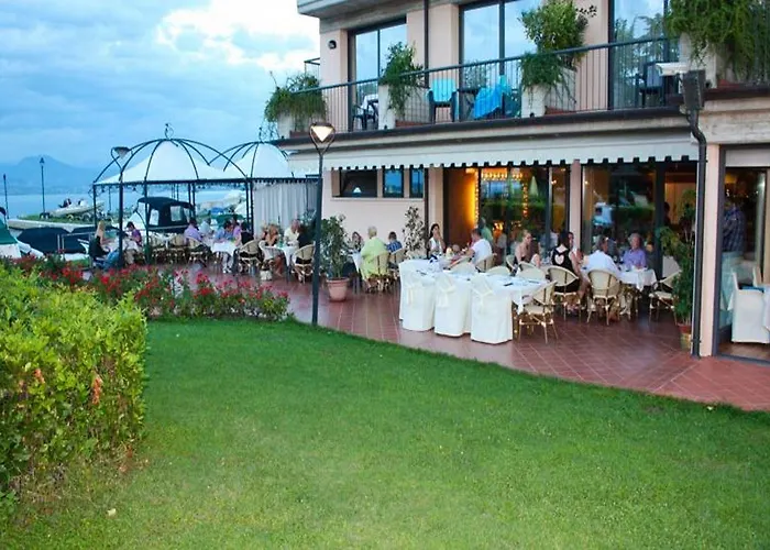 Yachting Mistral Hotell 3*